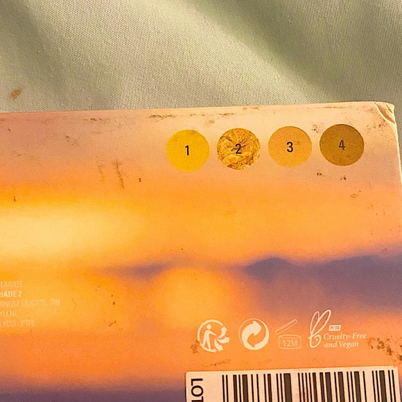 Makeup Obsession London Face Palette - Bronzer and Blush - Picture 8 of 8